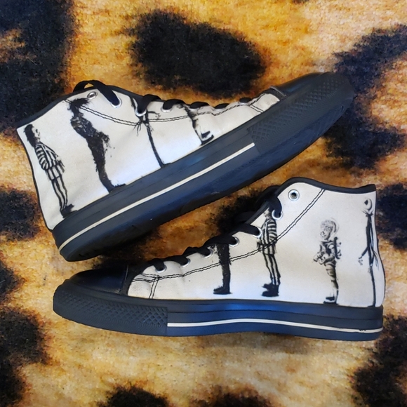 Hot Topic Shoes - Tim Burton Shoes